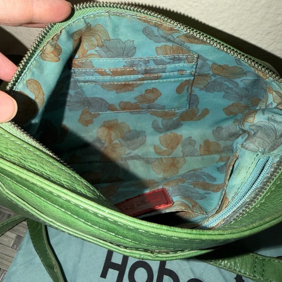 HOBO The Original Green Leather Crossbody Bag - Picture 10 of 16